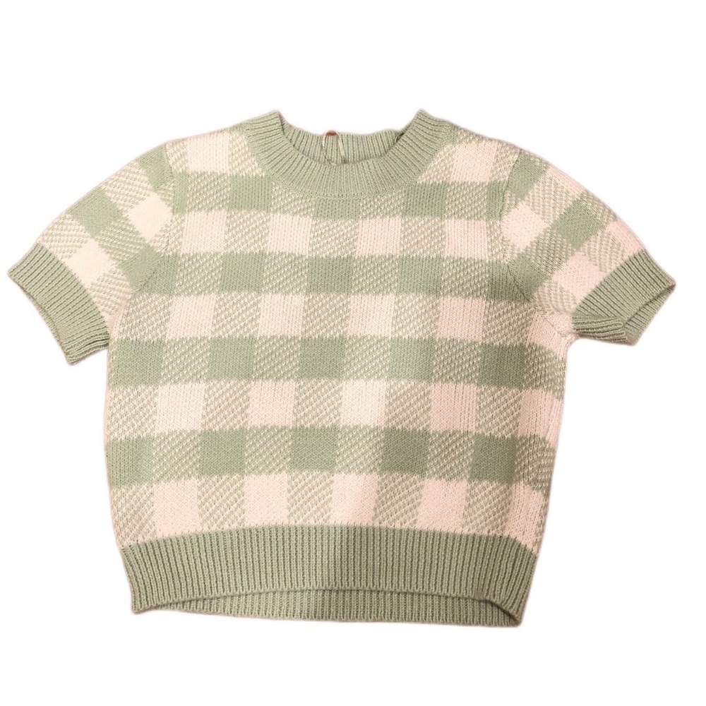 3 for 30! 📍 Green Plad crop top 📍